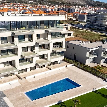 Apartment Glass Sea